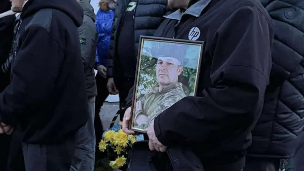 Камінь-Каширщина провела в останню путь Героя Руслана Харчика (фото)