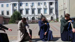 Рятівники у рясі: у Луцьку капелани вчаться рятувати не лише душі, а й життя (фото)