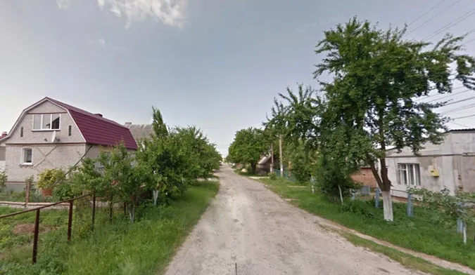 У Луцьку просять відремонтувати дорогу