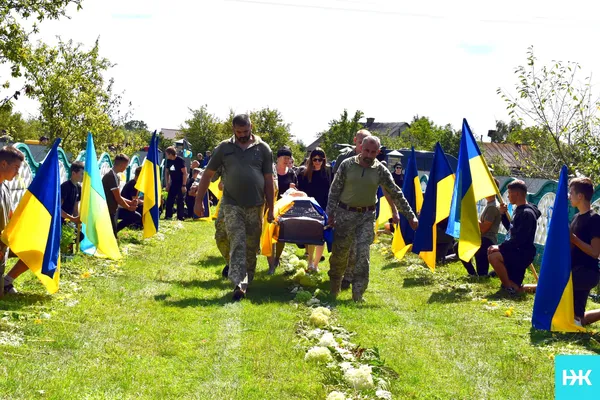 Майже два роки невідомості: на Волині попрощалися з молодим воїном Олександром Пасіком (фото)