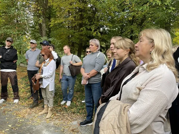 У Луцькому центральному парку відкрили нову екологічну стежку «Голоси парку» (фото)