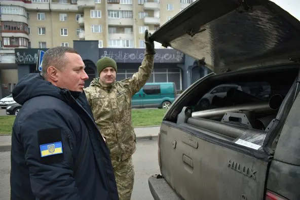 З Волині на передову відправили пічки-буржуйки військовим (фото)