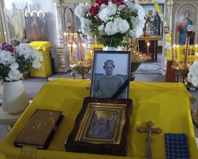 На Волині в останню дорогу провели молодого Героя Максима Кухтея (фото)