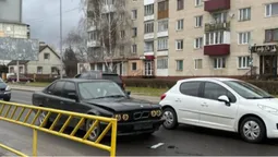 У Володимирі – аварія за участю «бехи» (фото)