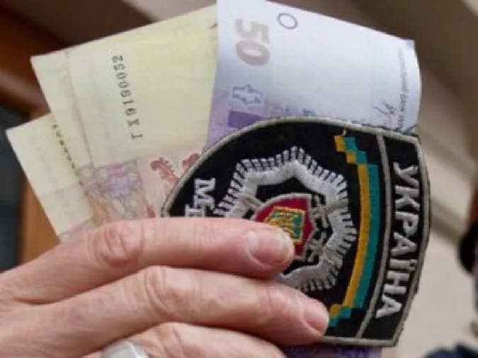 Ковельчанин давав патрульним 300 гривень, але ті не взяли