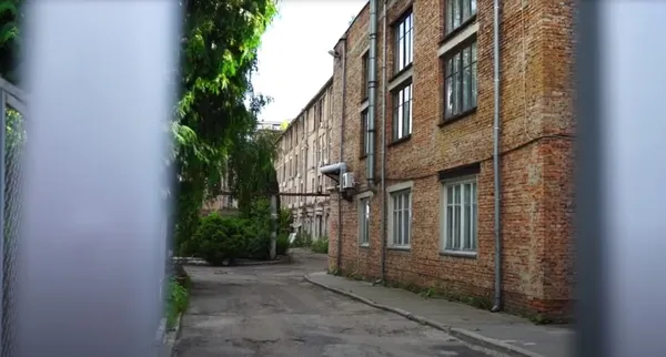 Територія заводу «Електротермометрія»