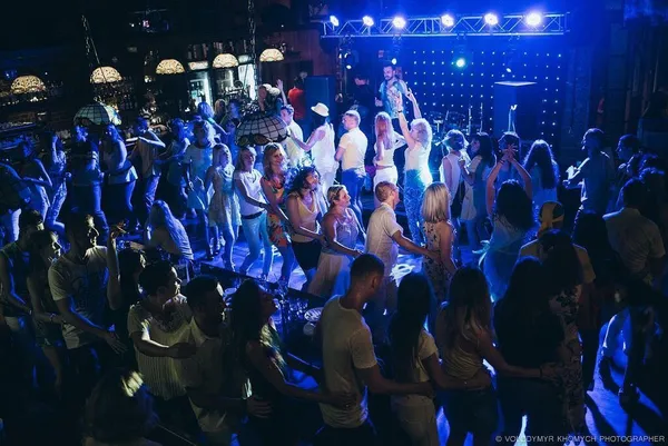 Lutsk Salsa Club: Сальса – це про стосунки чоловіка та жінки