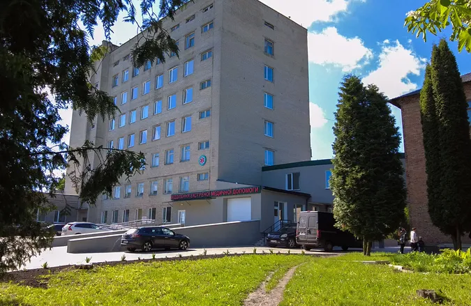 Нововолинська лікарня на 5 млн купила устаткування за доволі завищеними цінами