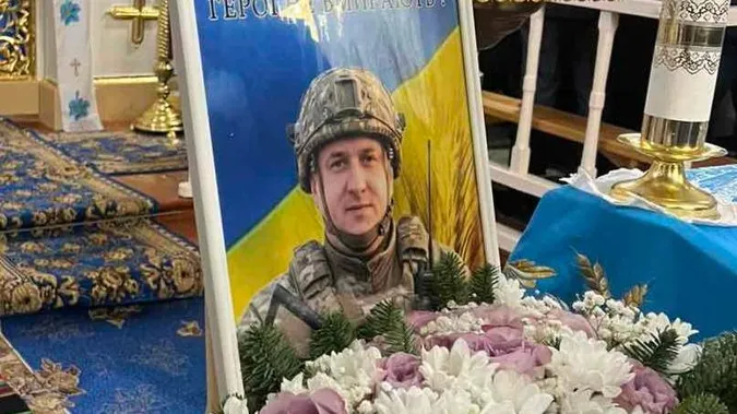 На Волині попрощалися із полеглим захисником Леонідом Рекрутом (фото)