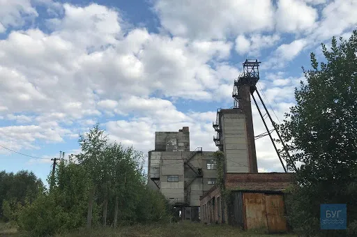 Шахту «Бужанську» затопило: воду відкачують