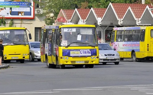 Які маршрутки курсуватимуть Луцьком в новорічну ніч