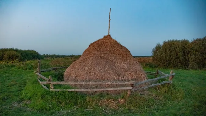 Магічний вечір на березі найдовшої річки Волині (фото)