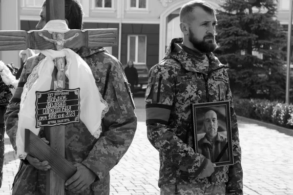 У Луцьку попрощалися із захисником Валерієм Павлюком