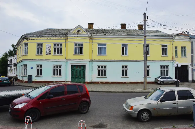 На приміщення адмінсуду в центрі Луцька чекає «п'ятимільйонний» капітальний ремонт (фото)