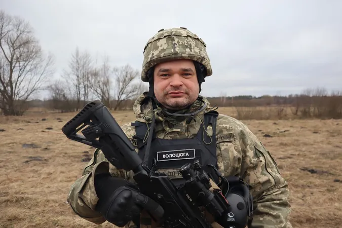 «Не зміг всидіти вдома та пішов до військкомату», – тероборонівець «Волоцюга»