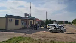Злодії-лузери підірвали банкомат, але грошей так і не вкрали (фото)