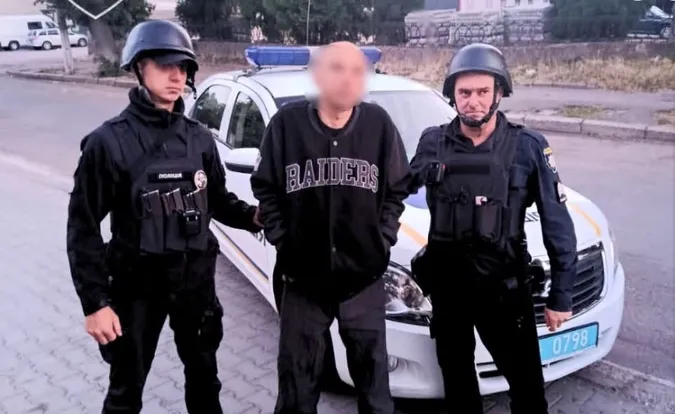 Пробрався до будівлі серед ночі: у Нововолинську затримали зловмисника