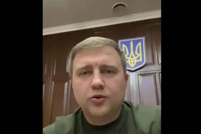 Ворог випустив 4 ракети по Рівненщині: ППО впоралася з трьома (відео)