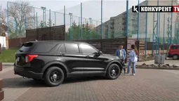 Джип за 100 гривень: волинський волонтер віддає Ford Explorer за донат на ЗСУ (відео)