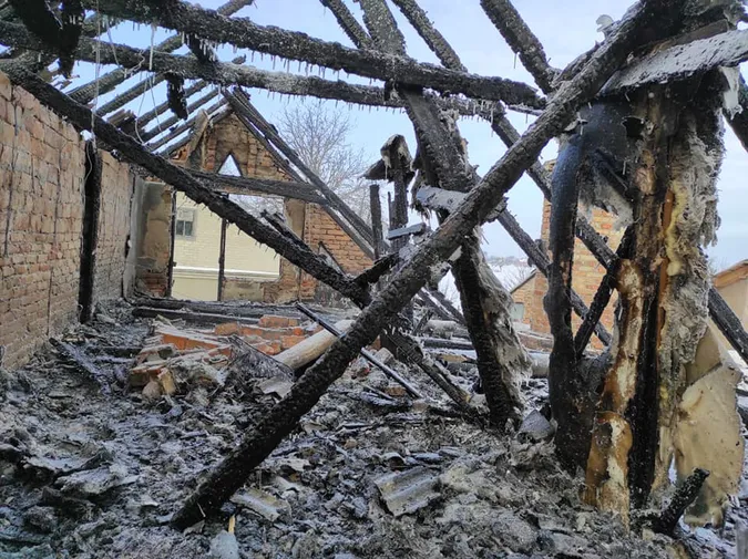 У Жидичині згоріла хата: просять допомогти погорільцям (фото)