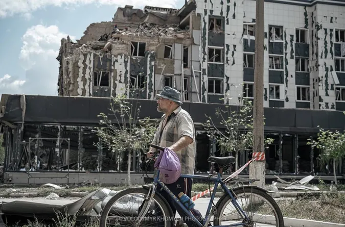Луцький фотограф, який зараз служить, показав кадри трагедїі у Покровську (фото)
