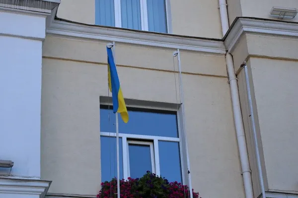 День Державного Прапора України: у Луцьку урочисто підняли синьо-жовтий стяг (фото)