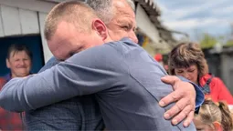 У громаді на Волині зустріли звільненого з полону воїна Олександра Самрука (фото)