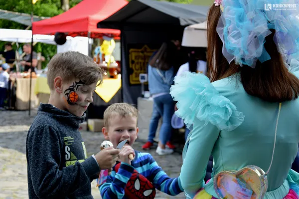День 1: Чим частувалися та як розважалися містяни на Lutsk Food Fest (фото)