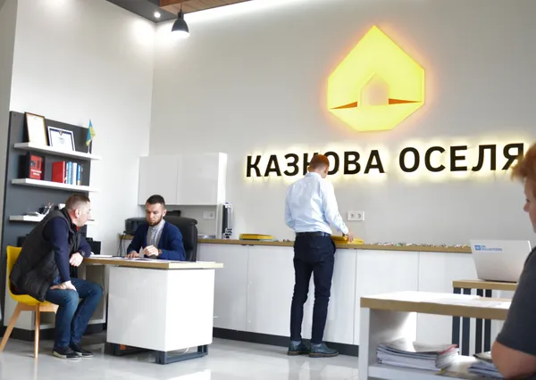 У Луцьку роздали ключі від нових квартир (фото)*