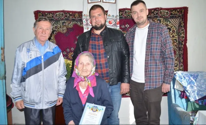 Пережила окупацію та повоєнні роки: волинянка відзначила 100-річний ювілей