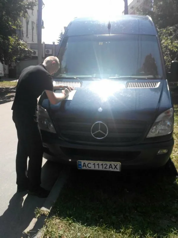 Луцькі муніципали «полювали» на автохамів (фото)