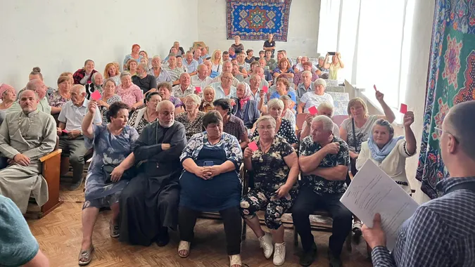 У Луцькій громаді священник разом з парафією приєднується до ПЦУ (відео)