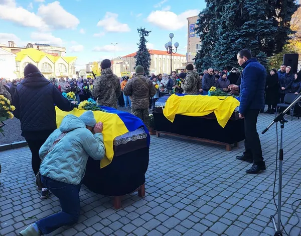 На Волині попрощалися з ковельчанами Олегом Подліпінським та Романом Рибчуком (фото)