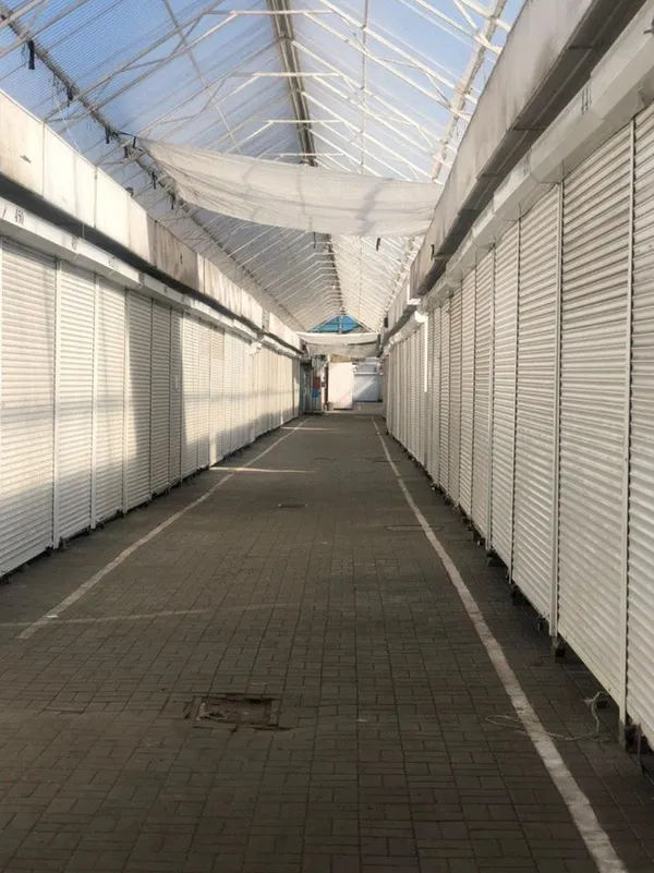 Центральний ринок у Луцьку пішов на карантин (фото)