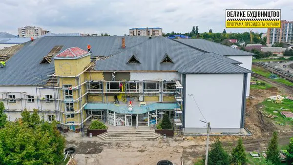Готовність – 78%: як ремонтують спорткомплекс ЛНТУ (фото)