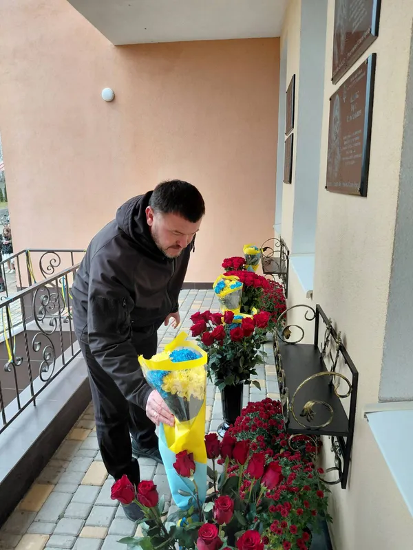 У ліцеї на Волині відкрили меморіальні дошки загиблим на війні випускникам (фото)