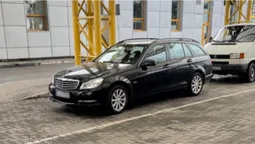 З-за кордону ввезли перше авто за новим законом про нульове розмитнення (фото, відео)