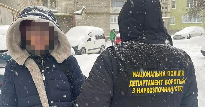 У Луцьку зловили жінку з амфетаміном й чоловіка з канабісом (фото)