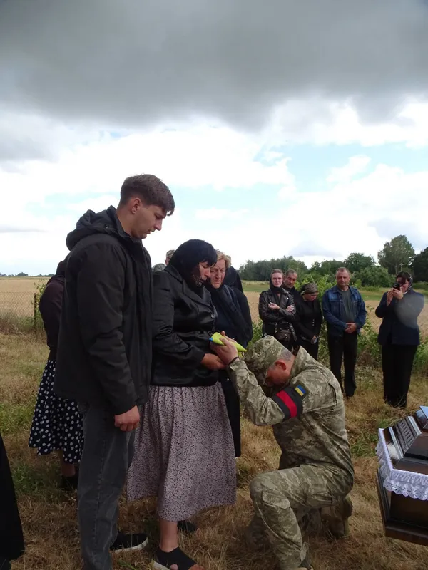 Турійщина попрощалася із Захисником України Валерієм Кікавським