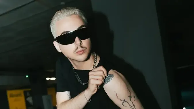 Melovin мобілізувався до ансамблю