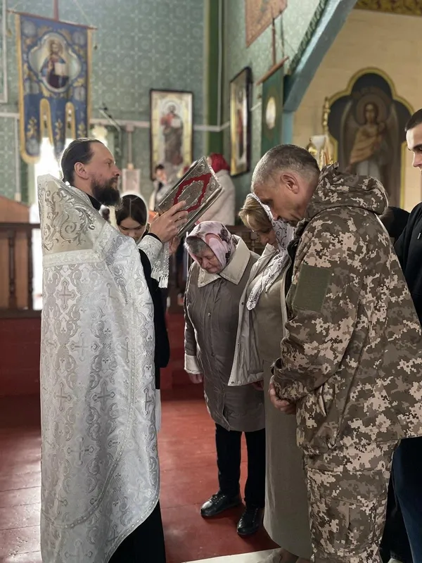 Помер у лікарні на Великдень: на Волині провели в останню дорогу захисника Сергія Власюка (фото)