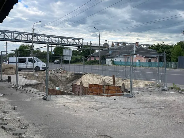 На заміну аварійного колектора в Луцьку витратять понад 12 мільйонів (фото)
