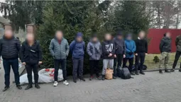 По 500 доларів з кожного: троє волинян хотіли переправити до Польщі дев'ятьох ухилянтів