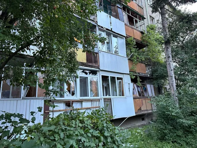 Нічна атака ворога: в Івано-Франківську постраждав дитсадок (фото)