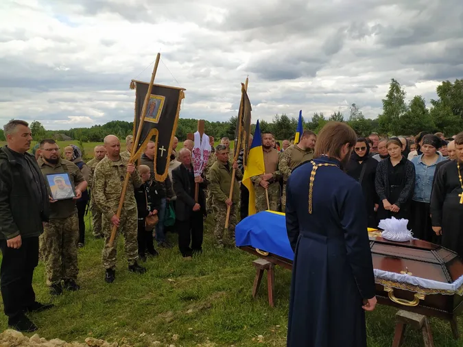 На Волині попрощалися із загиблим воїном Сергієм Сливкою (фото)