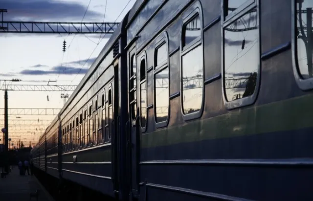 «Укрзалізниця» додала ще 4 вагони до поїзда з України в Польщу