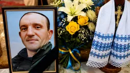 На Волині в останню путь провели Героя Олександра Стасюка (фото)