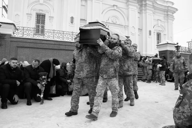 У Луцьку попрощались з Героями Миколою Мялковським та Романом Образцовим (фото)