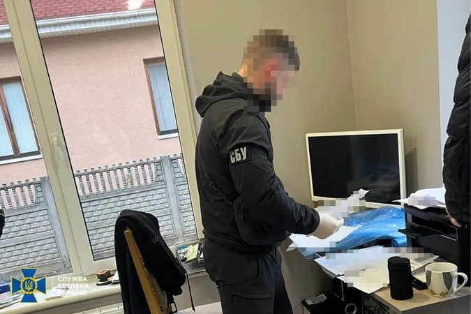 Влаштовував «липовими» водіями: у Луцьку затримали організатора схеми для ухилянтів