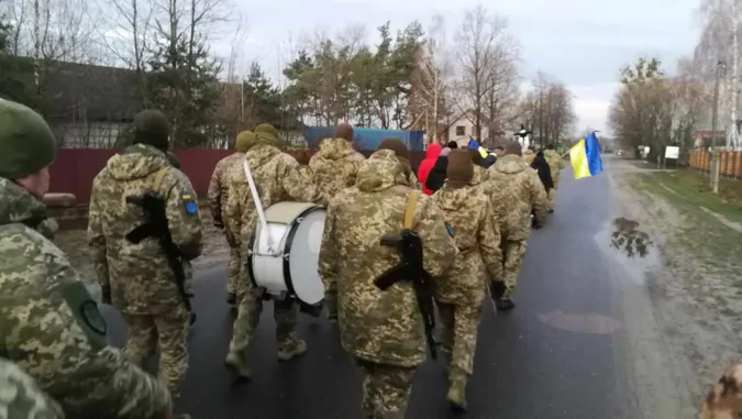 Востаннє додому: у Світязі похоронили волинського бійця Миколу Голінчука